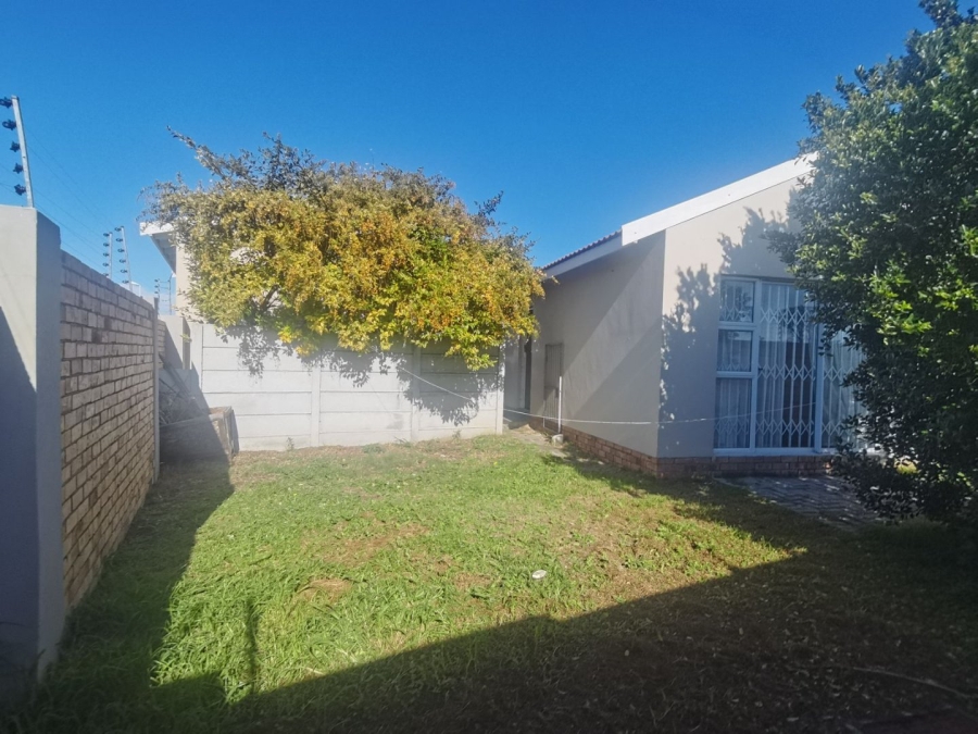 2 Bedroom Property for Sale in Fairview Eastern Cape